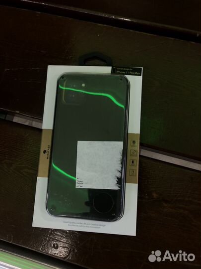 Чехлы на iPhone