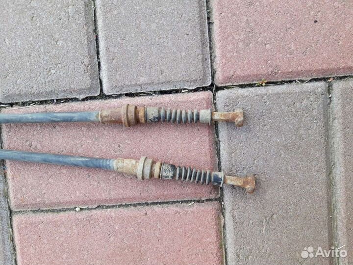 Тросик ручника FAW Besturn B50 2012год