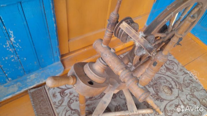 Прялка деревянная старинная