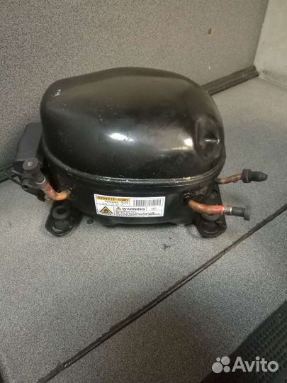 Продам компрессор для холодильника Тошиба. DZ99Y1