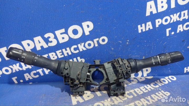 Блок подрулевых переключателей Toyota Matrix