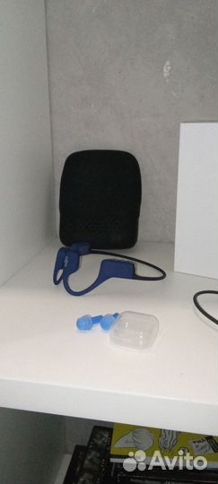 Shokz openswim наушники mp3 плеер