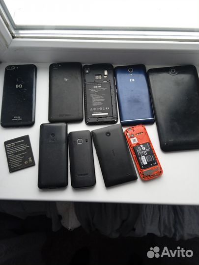 Мобильные телефоны