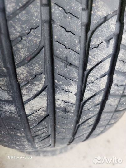 Bridgestone Dueler H/T 843 215/60 R17 80T