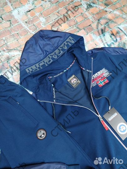 Спортивный костюм Napapijri