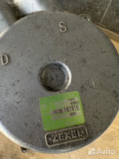 Компрессор кондиционера Nissan Maxima