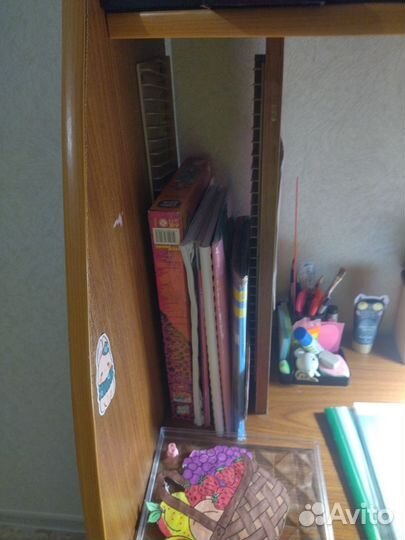 Продам компьютерный стол