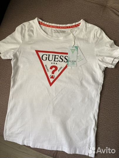 Футболка Guess