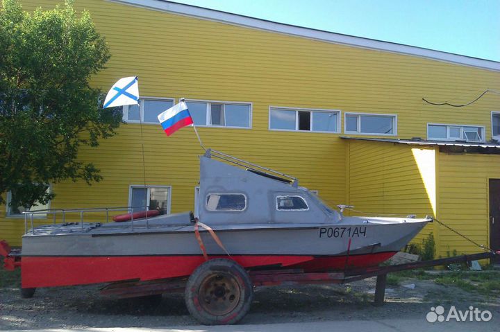 Катер Волга