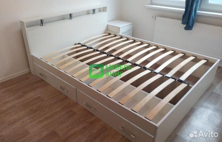 Кровать двуспальная