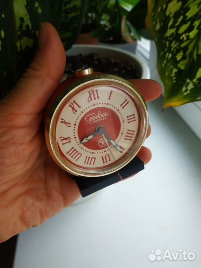 Часы будильник слава СССР