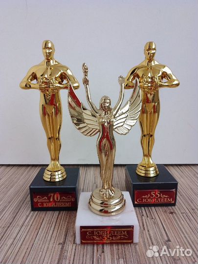 Кубок на подставке, Оскары и Ника