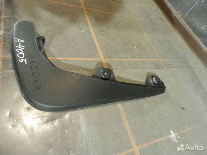 Брызговик задний правый - Jaguar XJ