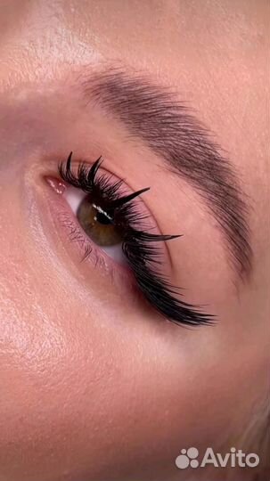 Наращивание ресниц модель