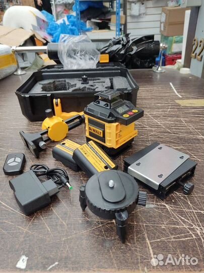 Лазерный уровень нивелир DeWalt 4D