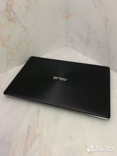 Ноутбук asus k550l