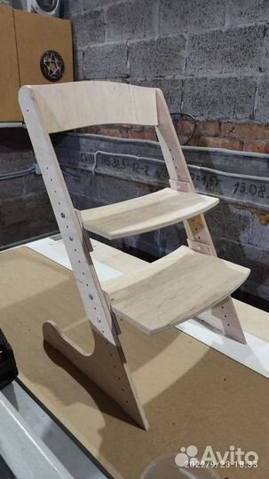 Детский растущий стул