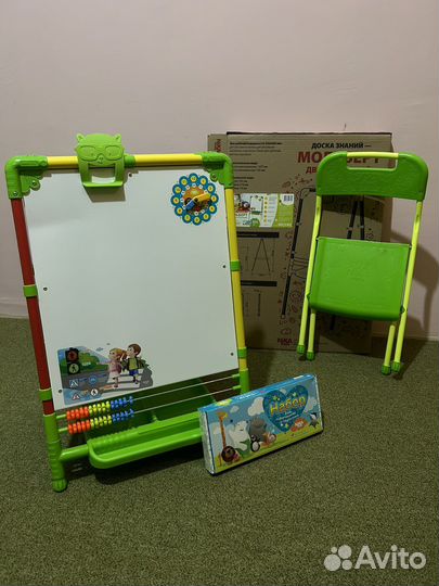 Мольберт и стул nika новые