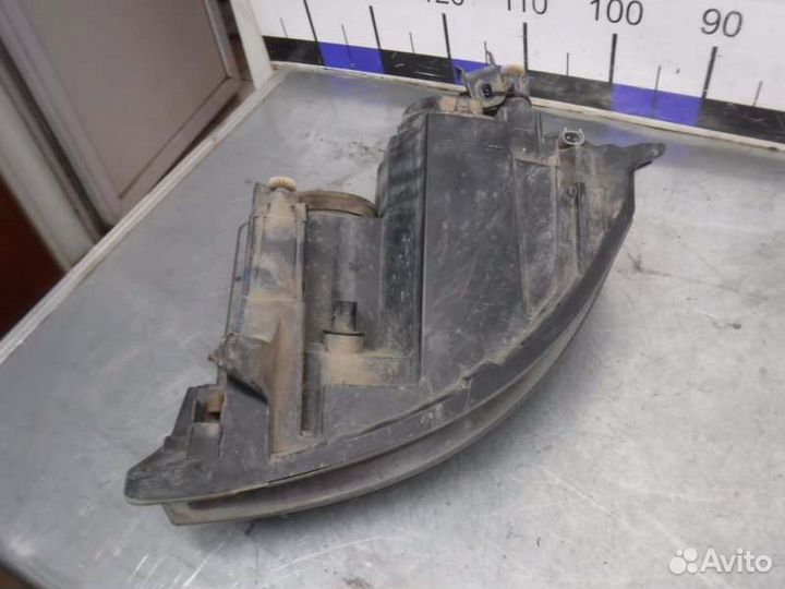 Фара передняя правая Лада Калина 11186 2013