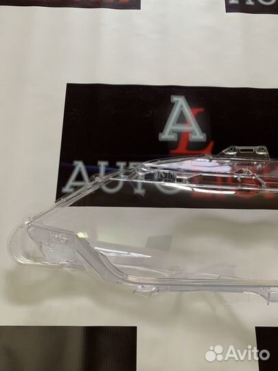 Стекло фары Toyota Camry V55 2014-2018 левое