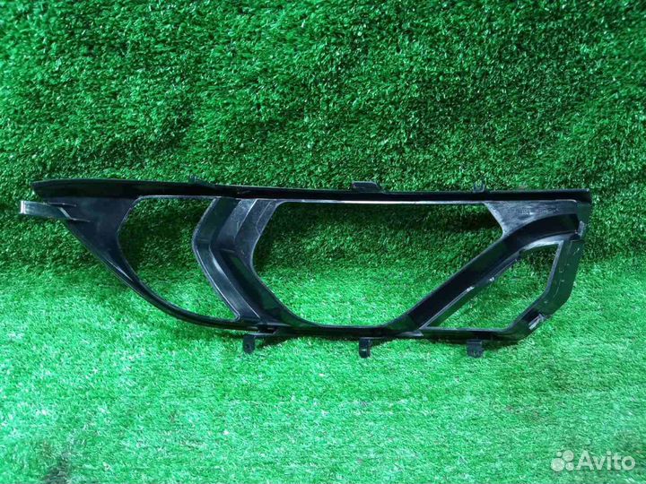 Маска фары Granta FL (18) L б/у