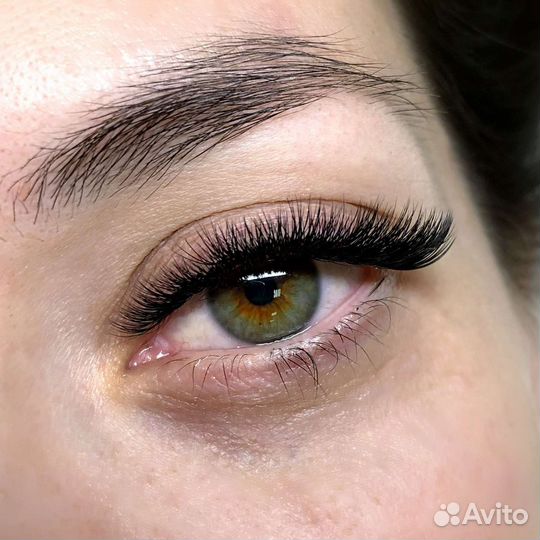 Наращивание ресниц на кресле Реклайнер