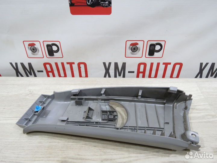 Обшивка стойки средняя правая Toyota Camry V40