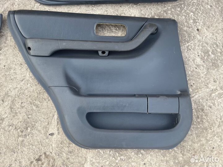 Обшивки дверей Honda CR-V RD1. 99 г.в