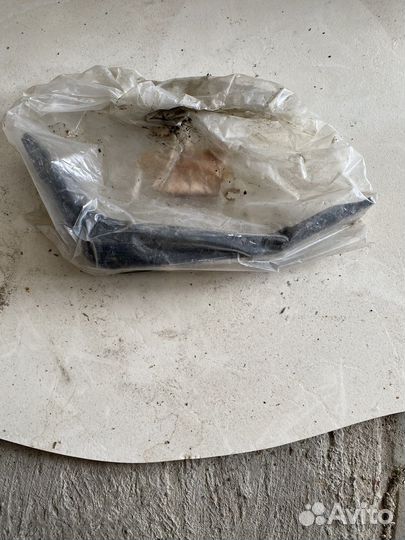 Кранштейн бампера правый новый для audi Q3