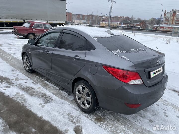 Hyundai Solaris 1.4 AT, 2012, 255 000 км