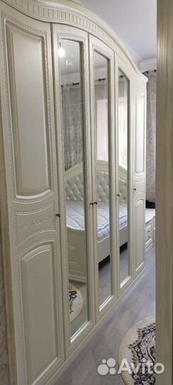 Спальный гарнитур