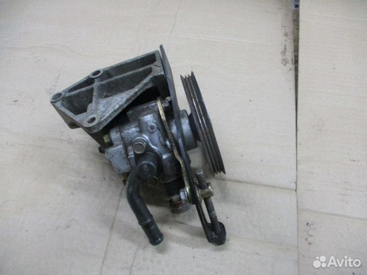 Насос гура Ниссан Альмера Классик QG16