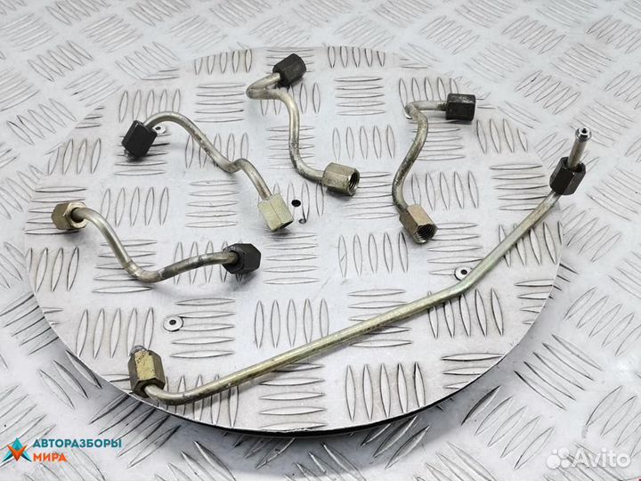 Трубка топливная Kia Carens 2 2005