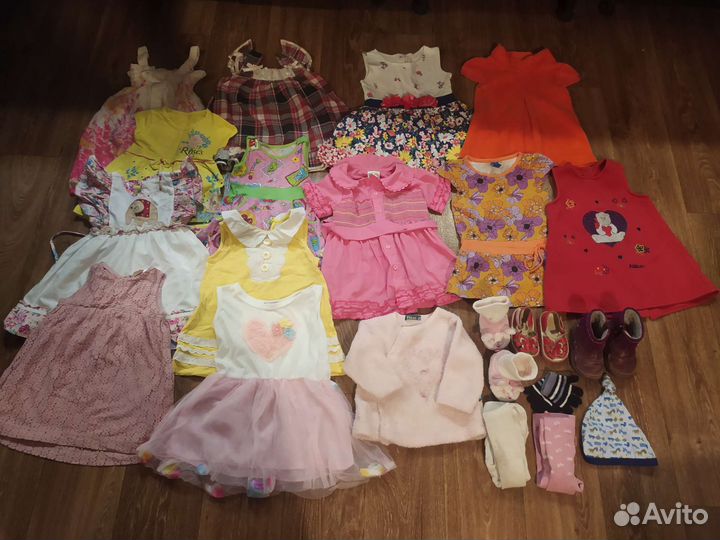 Детские вещи большая коробка + обувь