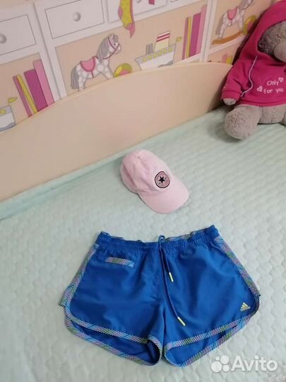 Летние шорты и кепка