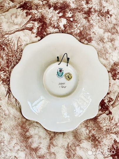 Винтажная фарфоровая тарелка Capodimonte