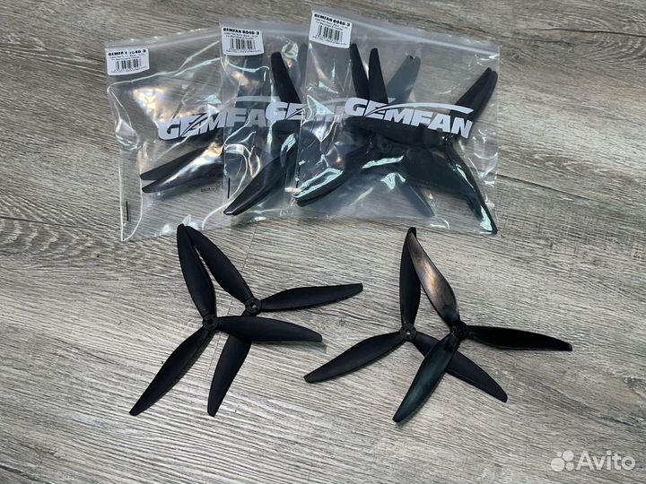 Пропеллеры для FPV квадрокоптера Gemfan 8040-3