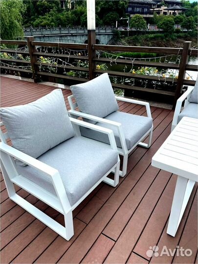 Мебель в стиле лофт для улицы