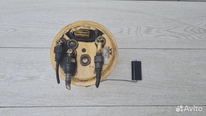 Бензонасос Peugeot 3008 1 DV6C 2012