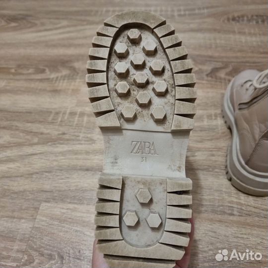 Ботинки демисезонные для девочки 31 размер