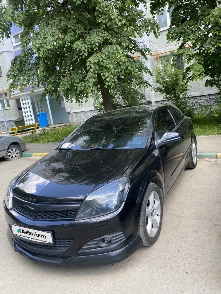 Opel Astra GTC: фото владельца