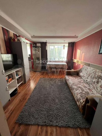 3-к. квартира, 61 м², 1/2 эт.