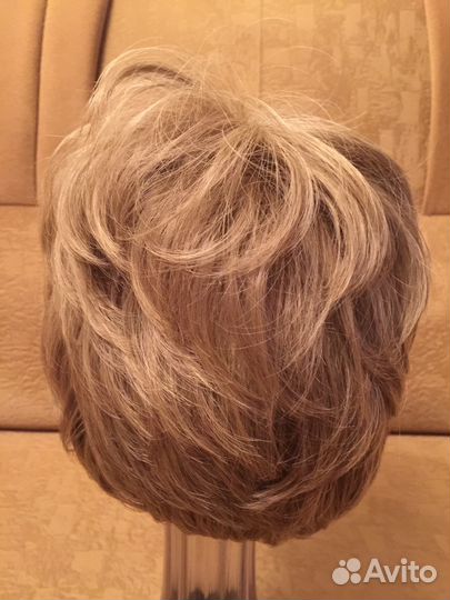 Парик женский