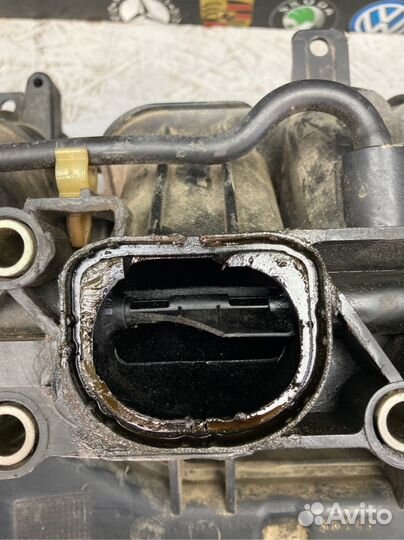 Впускной коллектор Mazda Axela BK LF 2006