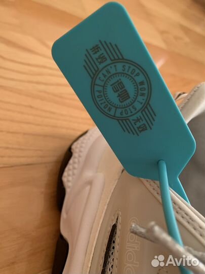 Кроссовки adidas