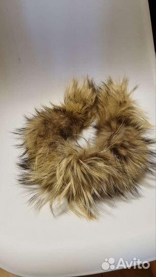 Воротник из натурального меха енота