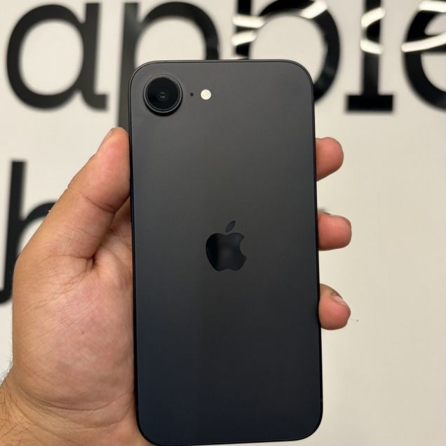 iPhone 16e, 128 ГБ, SIM + eSIM