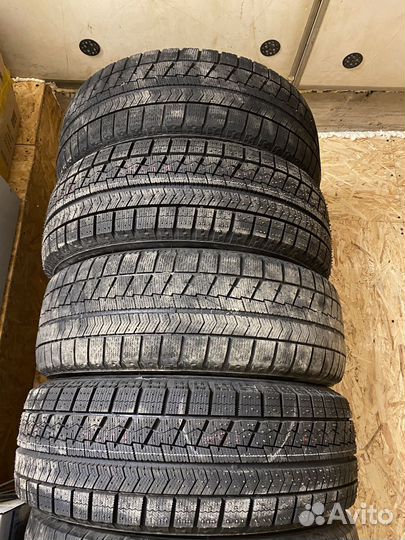 Bridgestone Blizzak VRX 2.25/60 R17