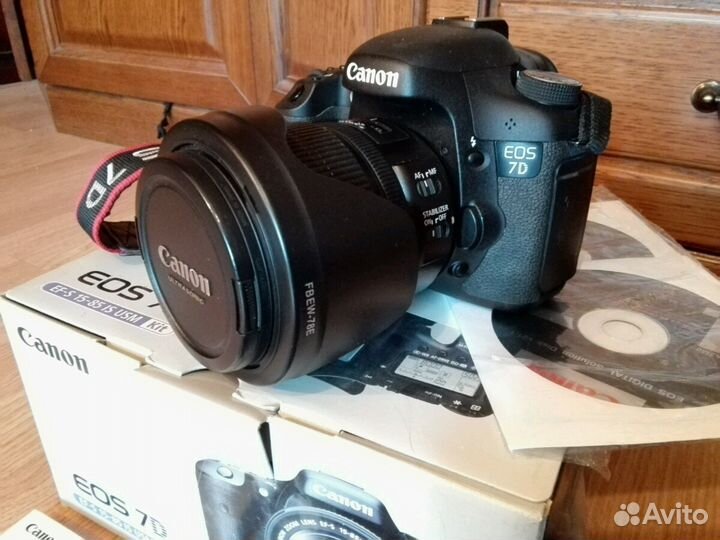Фотоаппарат Canon 7d в комплекте