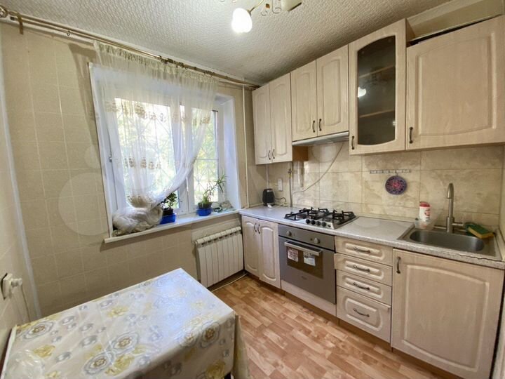 2-к. квартира, 42 м², 1/5 эт.